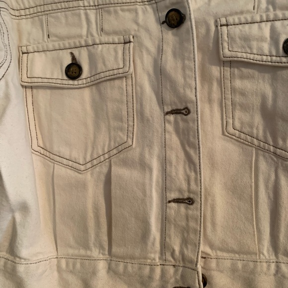 White Jean Jacket -Zara - Picture 3 of 3